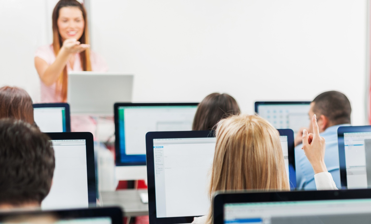 4 Benefits of Custom HubSpot Training